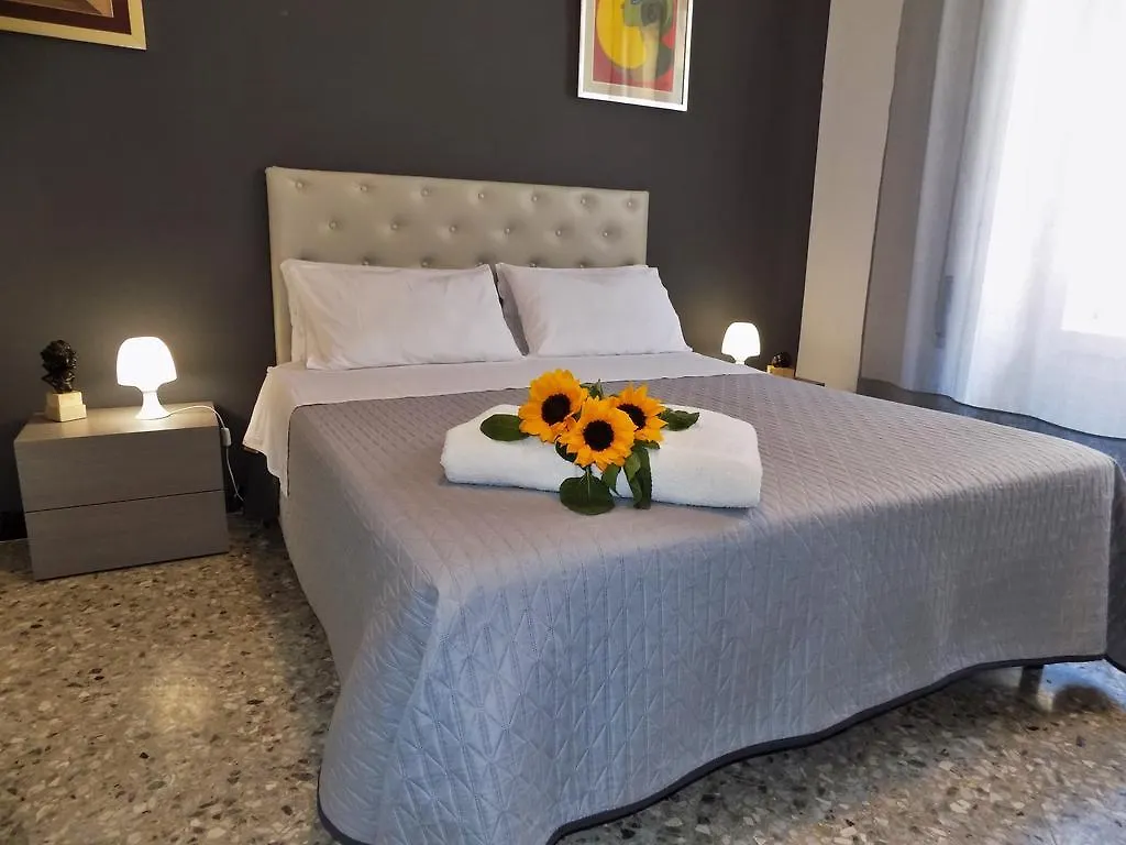 Seaside House Apartamento Trapani 0*,  Italia